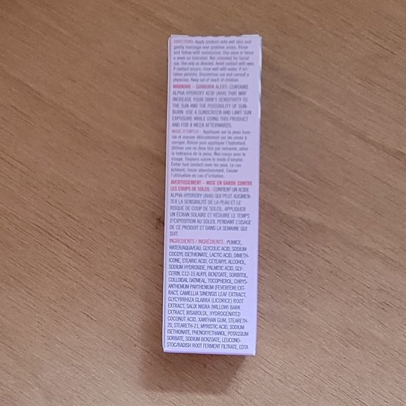 First Aid Beauty Set w/Fun Motif Zip Top Bag - Picture 7 of 15